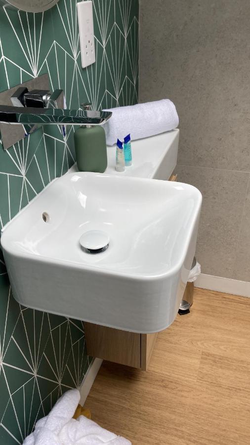 Central Ensuite Guest Unit With Ac And Free On-Street Parking Brighton Eksteriør billede